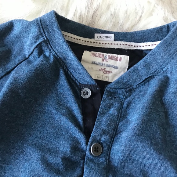 Men’s Knit Top - Picture 2 of 5